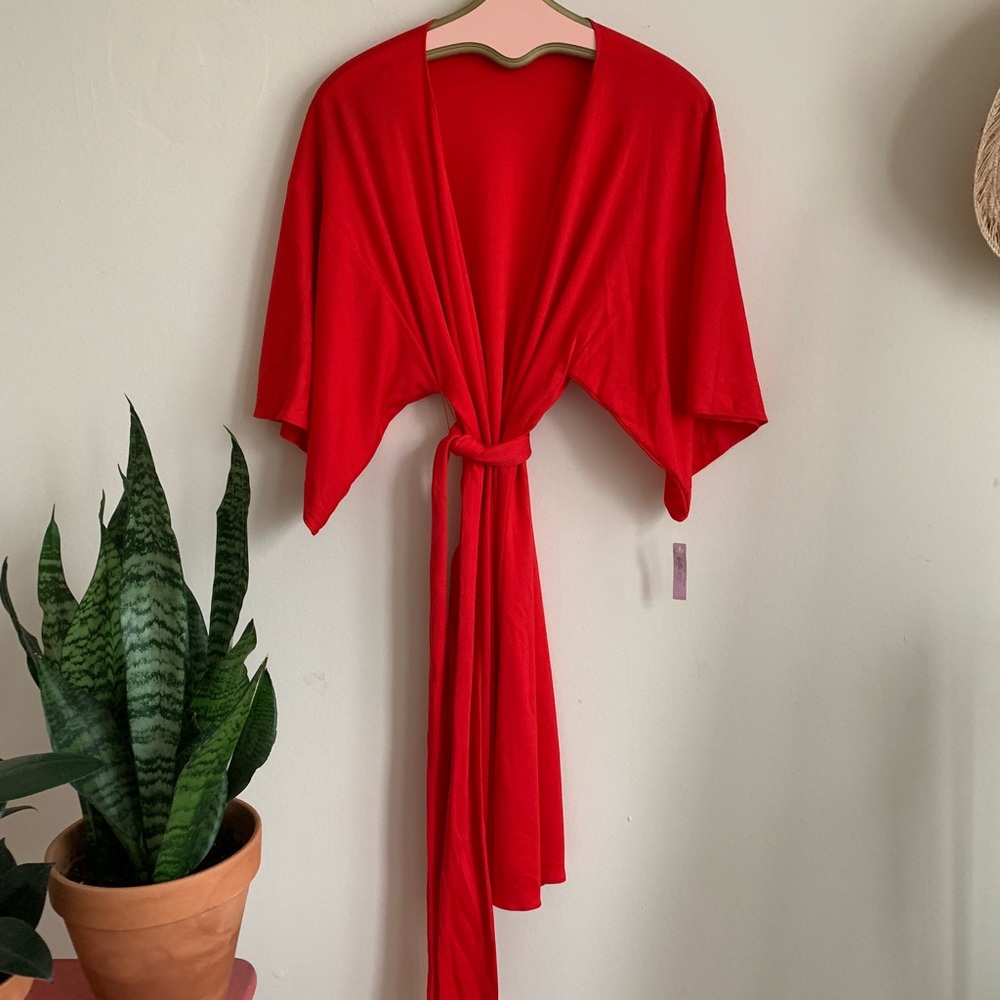 Bright Red 70’s Kimono Tie Robe 🍒🚨🔥🌹❣️